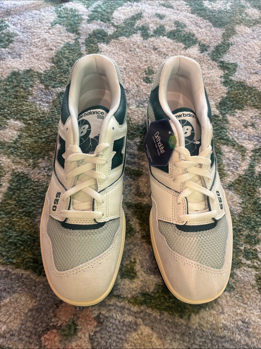 NWT New Balance 550 Men’s White and Dark Green Sneakers